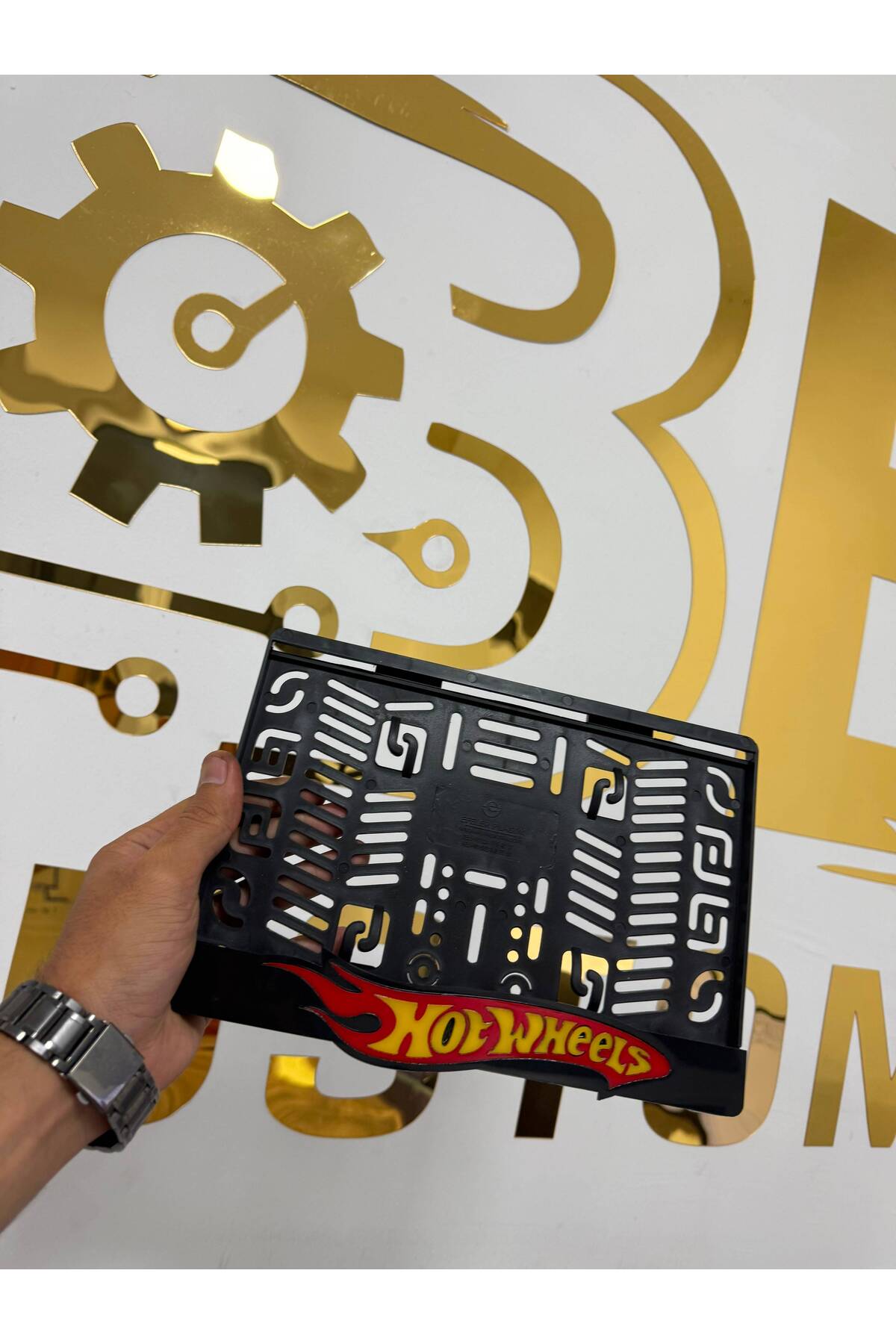 Hot Wheels Figürlü Motorsiklet Plakalığı | Pleksi Lazer Kesim motor plakalık görsel 4